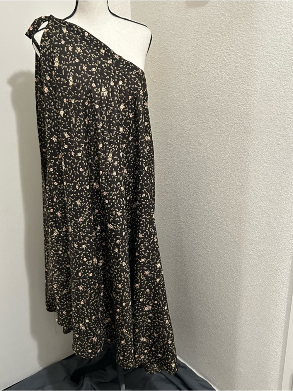 Forever 21 Floral Maxi Wrap Skirt Small Black Boho-Chic Ditsy Print coquette - Picture 6 of 8